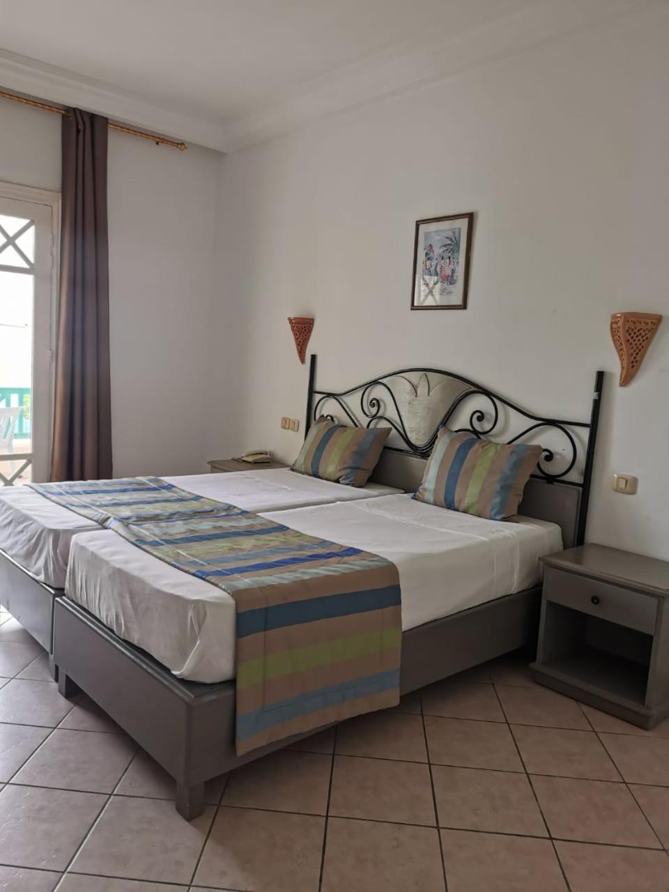Hotel Diar Yassine Мидун Экстерьер фото